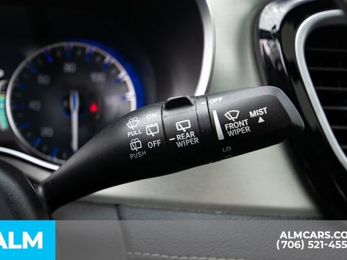 Used 2024 Chrysler Pacifica Limited w/ S Appearance Package image 27