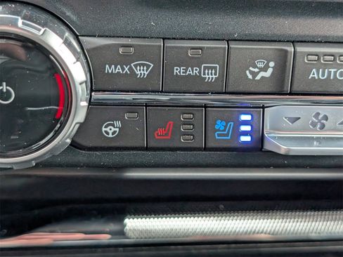 New 2025 Ford F150 Lariat w/ Equipment Group 501A Mid image 21