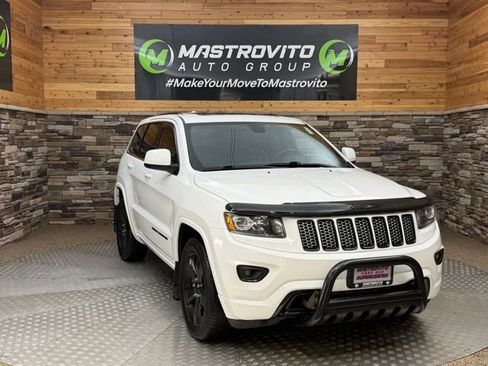 Used 2015 Jeep Grand Cherokee Altitude AWD/4WD image 2