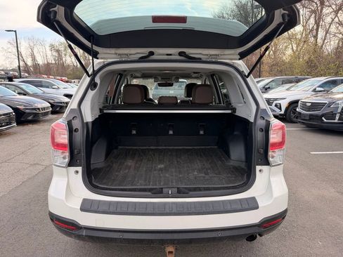 Used 2018 Subaru Forester 2.5i Touring AWD/4WD image 36