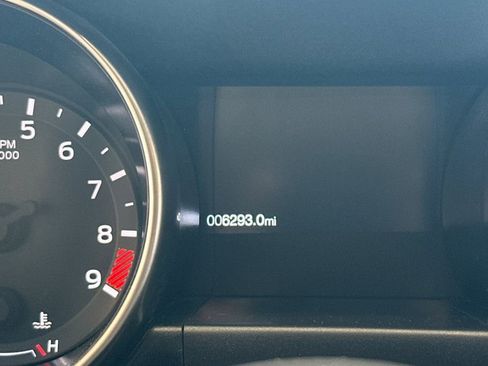 Used 2019 Ford Mustang Shelby GT350 w/ Technology Package image 18