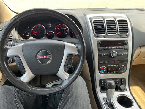 Used 2012 GMC Acadia SLT image 19