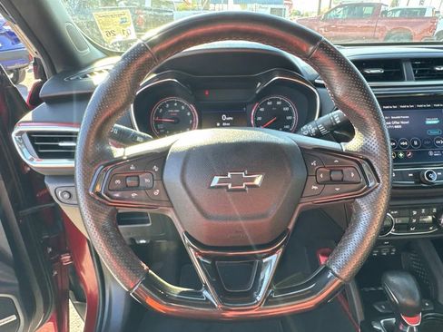 Used 2022 Chevrolet TrailBlazer RS w/ Technology Package image 21