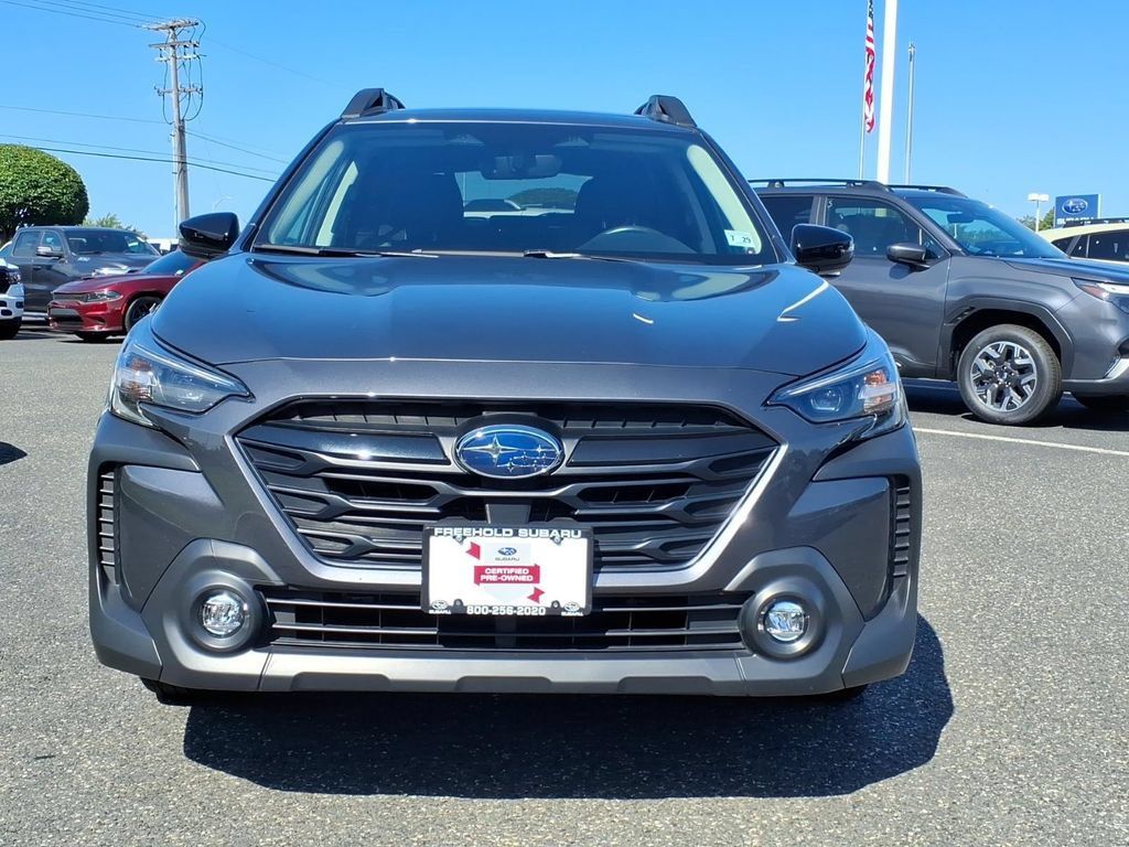 Certified 2025 Subaru Outback Onyx Edition AWD/4WD image 2