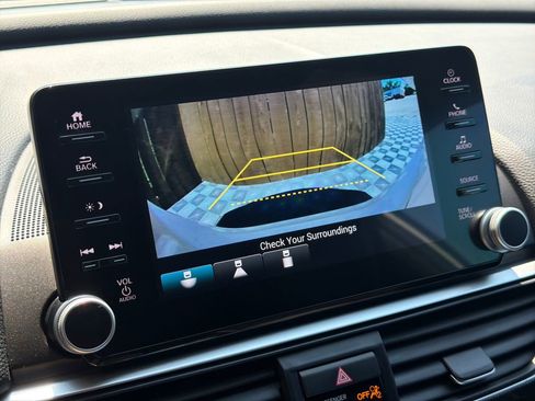 Used 2022 Honda Accord Sport image 8