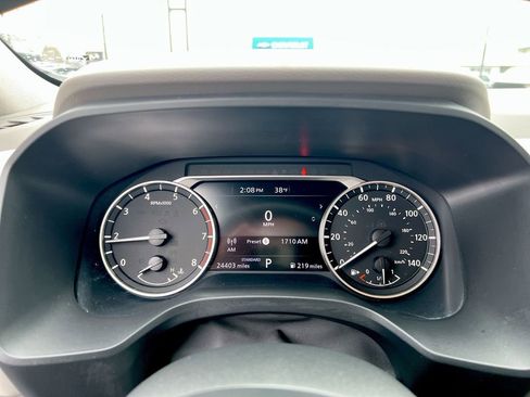 Used 2023 Nissan Rogue SV image 11