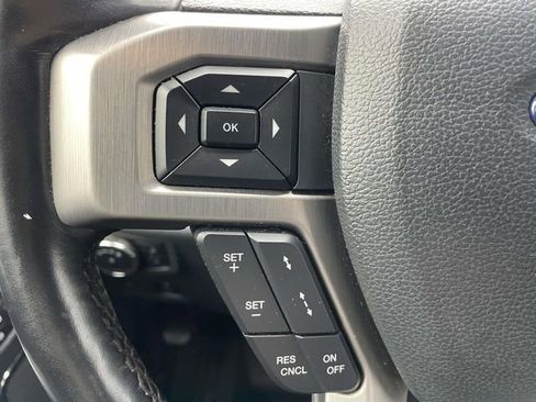 Used 2022 Ford F250 Platinum image 22