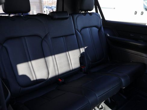New 2025 Jeep Wagoneer L Series II AWD/4WD image 13