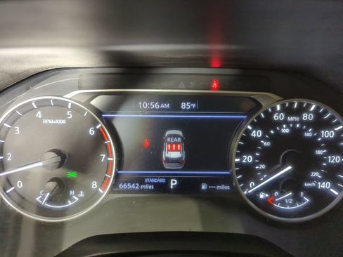 Used 2024 Nissan Rogue SV FWD image 12