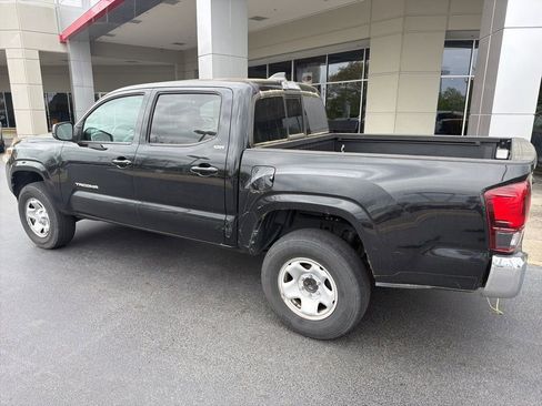 Used 2022 Toyota Tacoma SR5 image 7