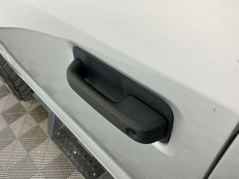 Used 2018 Ford F150 XLT AWD/4WD image 11