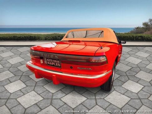 Used 1990 Buick Reatta Convertible image 16