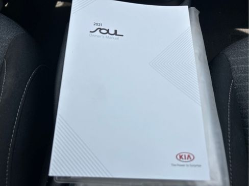 Used 2021 Kia Soul S FWD image 18