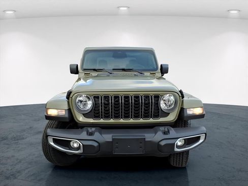 New 2026 Jeep Gladiator Sport AWD/4WD image 10