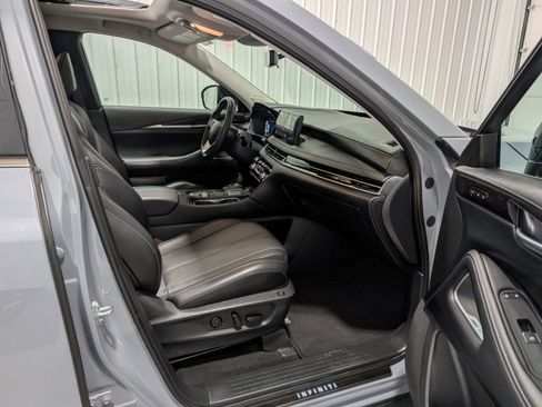 Used 2025 INFINITI QX60 Sensory w/ Vision Package image 30