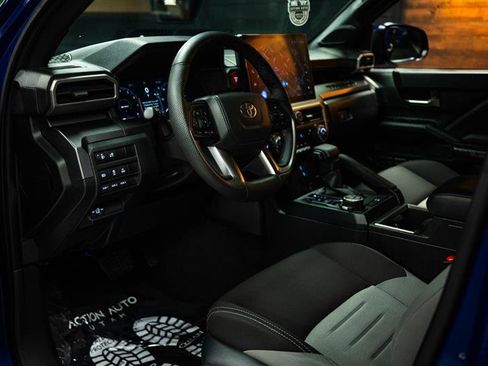 Used 2025 Toyota Tacoma TRD Off-Road w/ TRD Off Road Upgrade Package image 8