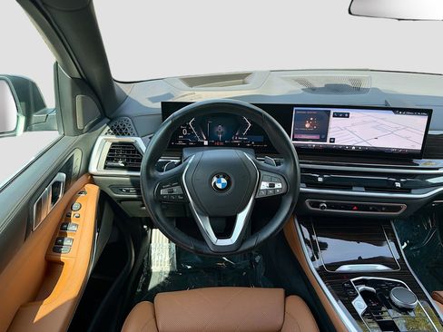 Used 2025 BMW X5 xDrive40i image 18