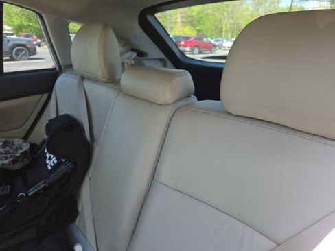 Used 2014 Subaru Crosstrek 2.0i Premium image 8