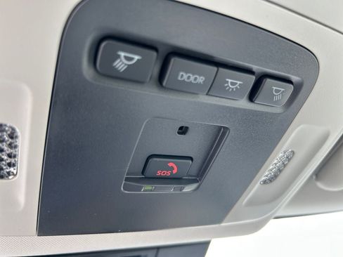 Used 2026 Toyota Camry XLE AWD/4WD image 31