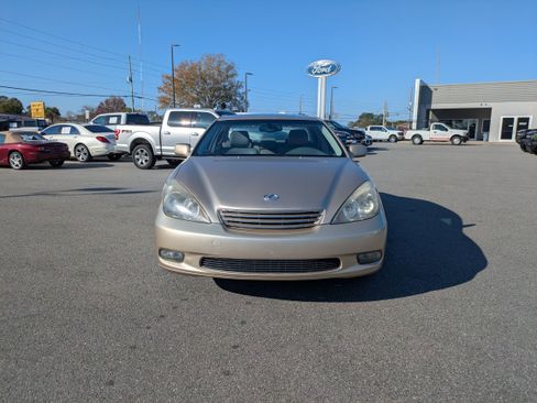 Used 2002 Lexus ES 330 image 8