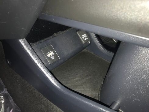 Used 2022 Honda HR-V LX image 22