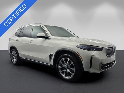 Certified 2024 BMW X5 sDrive40i w/ Premium Package RWD image 1