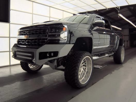 Used 2018 Chevrolet Silverado 1500 LTZ w/ Sport Package AWD/4WD image 4