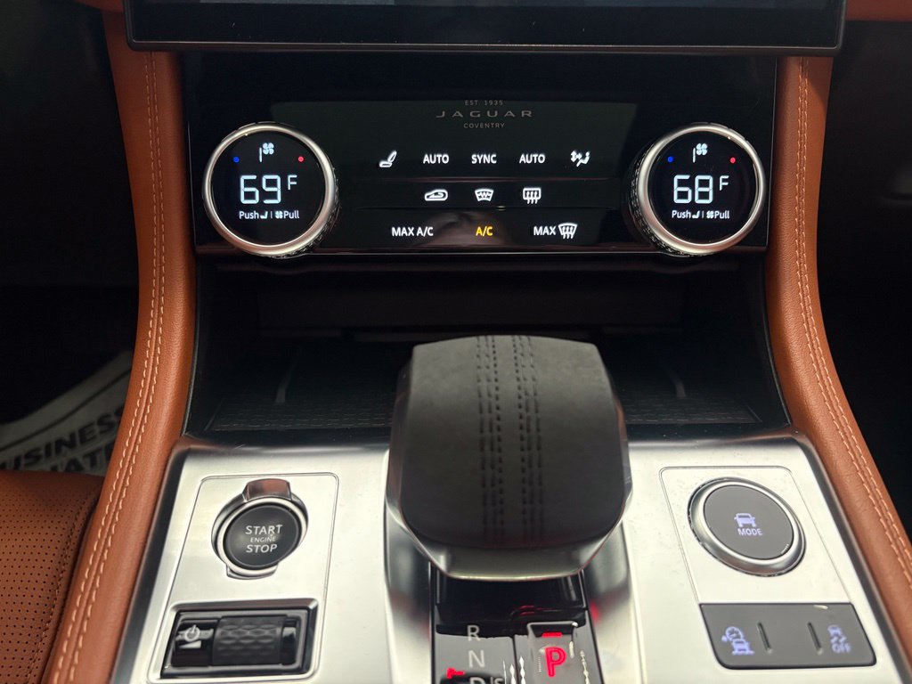 Used 2023 Jaguar F-PACE R-Dynamic S AWD/4WD image 42