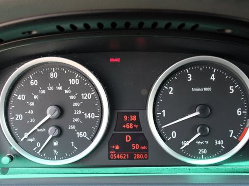 Used 2005 BMW 645Ci Convertible image 24