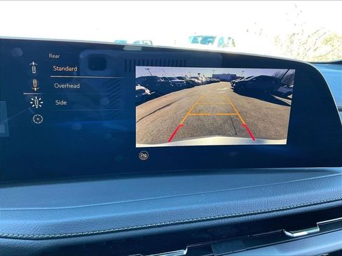 Used 2025 Cadillac XT4 Premium Luxury image 18