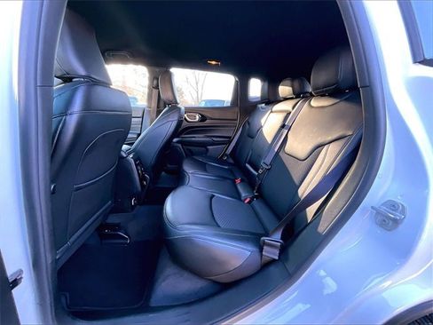 Used 2022 Jeep Compass Altitude image 21