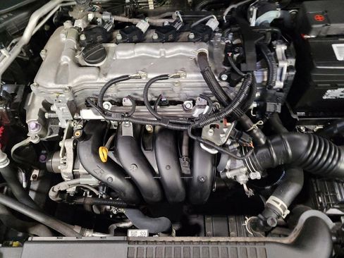 Used 2022 Toyota Corolla LE FWD image 30