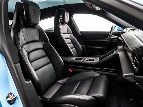 Used 2024 Porsche Taycan image 6