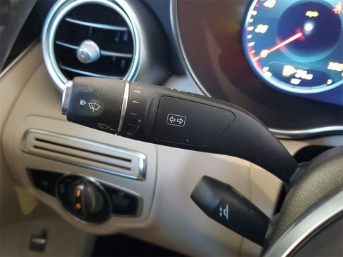 Used 2021 Mercedes-Benz C 300 Sedan image 28
