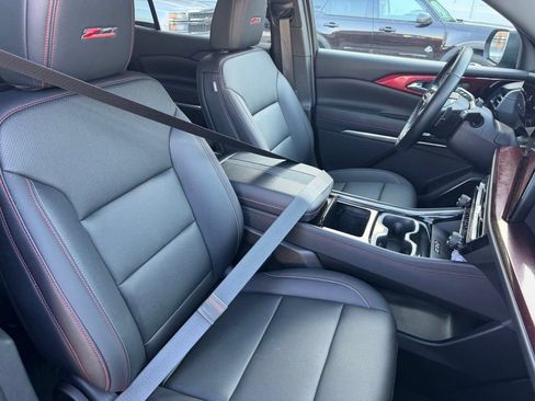 Used 2026 Chevrolet Traverse Z71 w/ Enhanced Driving Package AWD/4WD image 13