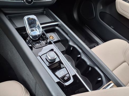 New 2026 Volvo XC60 B5 Plus w/ Protection Package Premier image 14