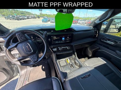 Used 2024 GMC Sierra 2500 AT4X AWD/4WD image 12