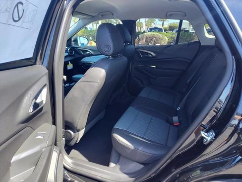 New 2026 Chevrolet Trax LT w/ Driver Confidence Package FWD image 6