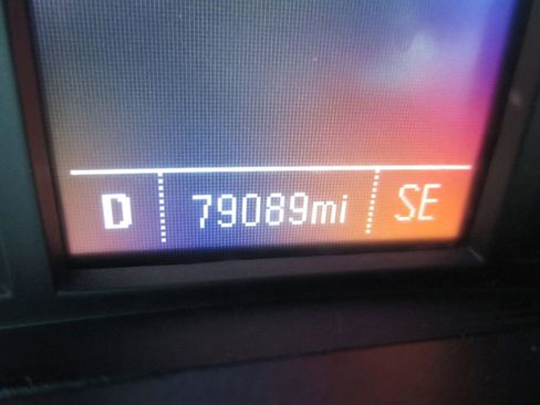 Used 2018 Chevrolet Silverado 1500 Custom w/ Custom Value Package AWD/4WD image 27