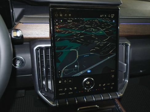 New 2026 GMC Acadia Denali Ultimate w/ LPO, Floor Liner Package image 17