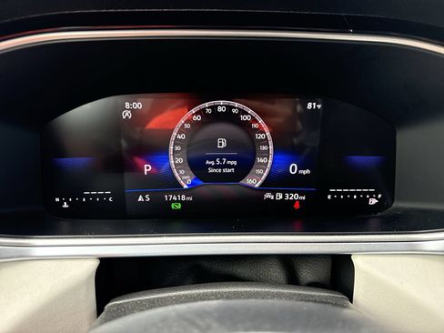 Used 2026 Volkswagen Taos SE FWD image 10