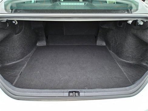 Used 2023 Toyota Camry SE image 9