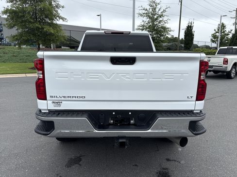 Used 2025 Chevrolet Silverado 2500 LT w/ Convenience Package AWD/4WD image 8