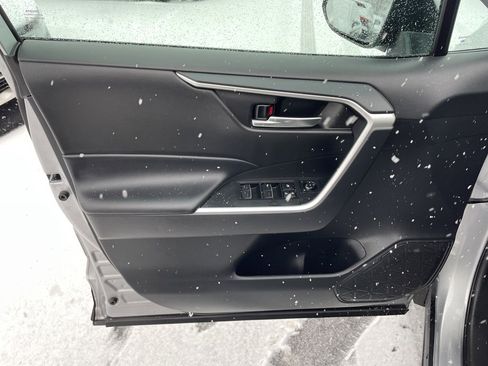 Certified 2024 Toyota RAV4 XLE image 20