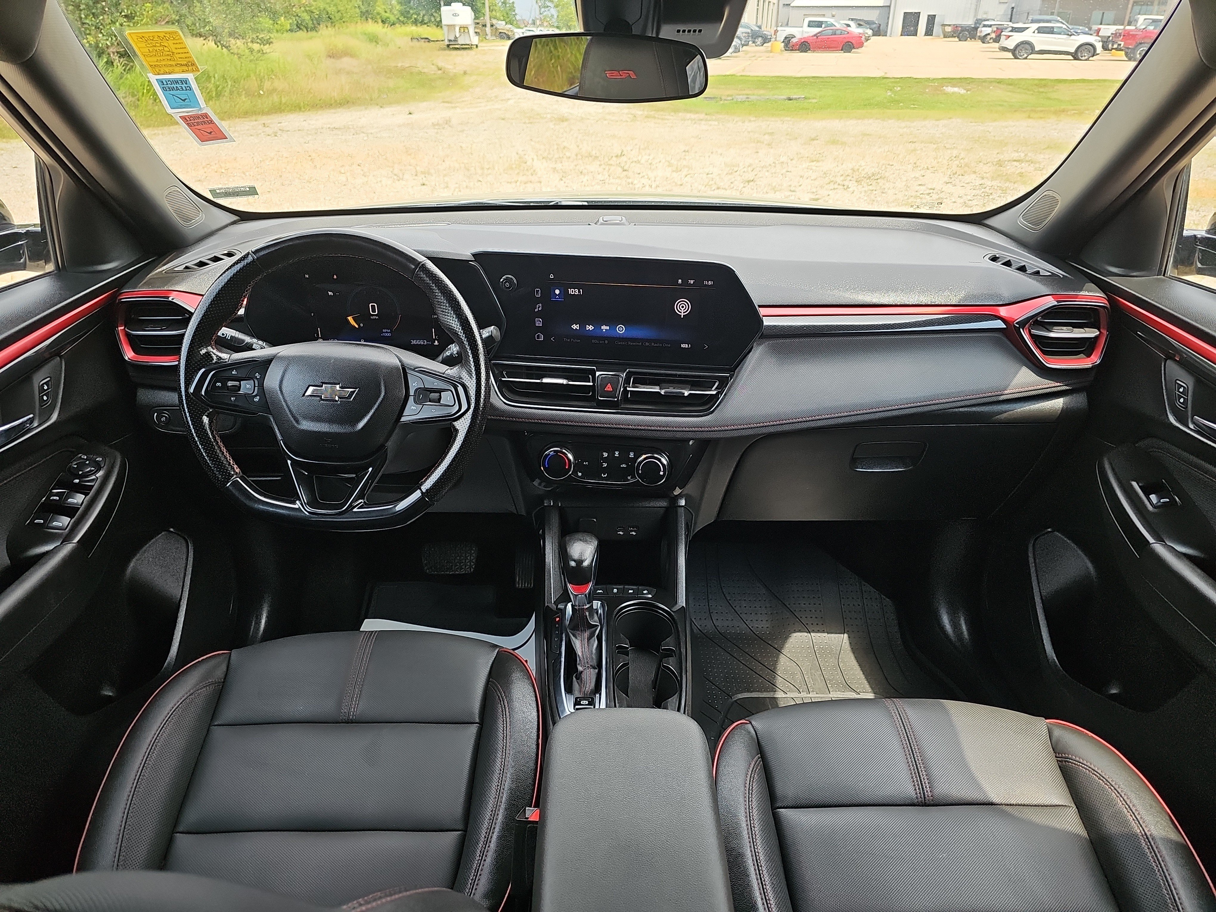 Used 2025 Chevrolet TrailBlazer RS w/ Driver Confidence Package FWD image 16