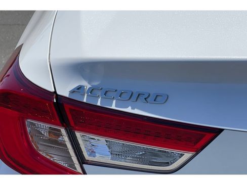Certified 2022 Honda Accord Touring image 50