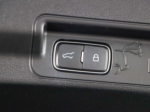 Used 2023 Ford Explorer XLT w/ Equipment Group 202A image 31