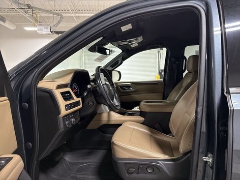 Used 2021 Chevrolet Suburban Premier AWD/4WD image 20
