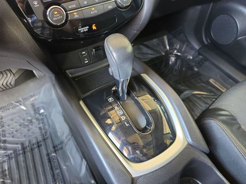 Used 2015 Nissan Rogue SL w/ SL Premium Package FWD image 19