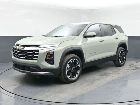 Used 2026 Chevrolet Equinox LT AWD/4WD image 10